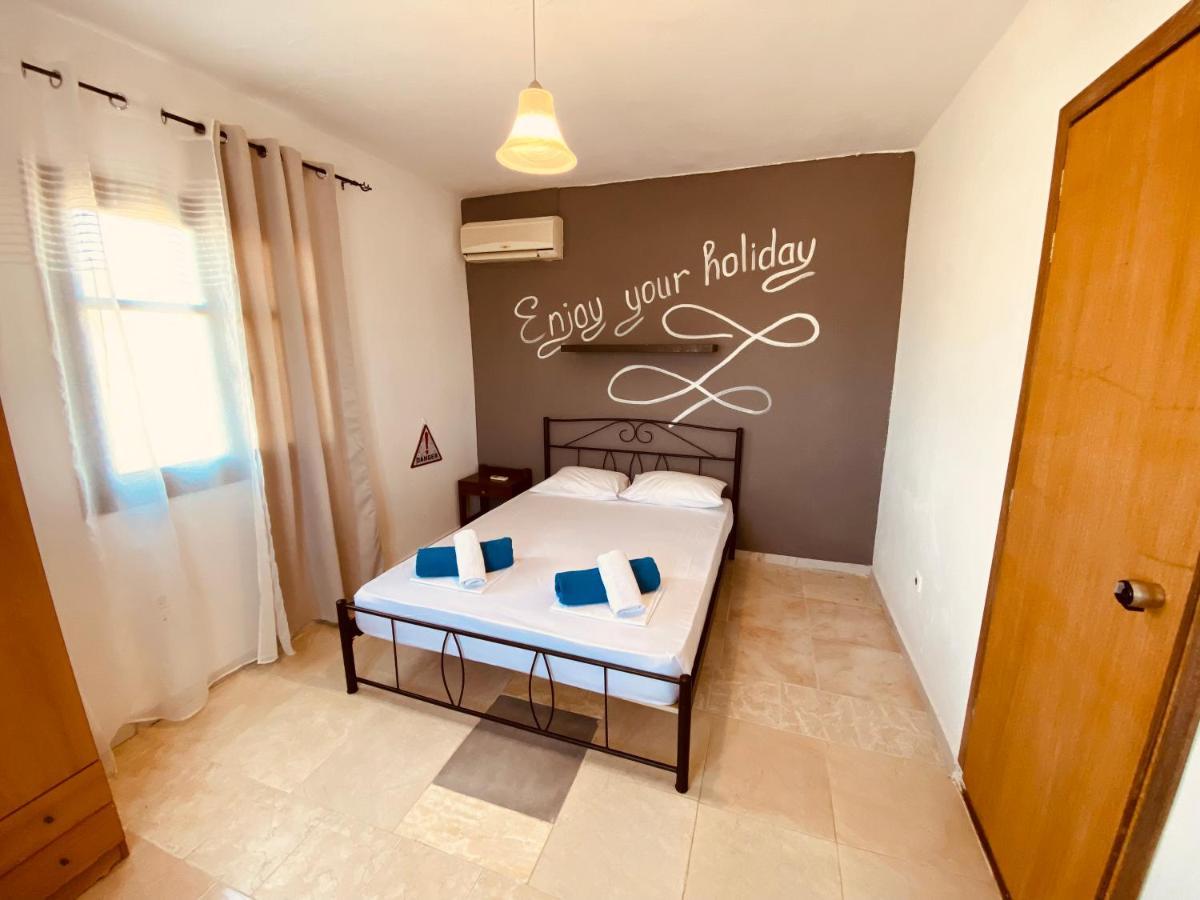 מלון דירות Gregory Village Sea View *